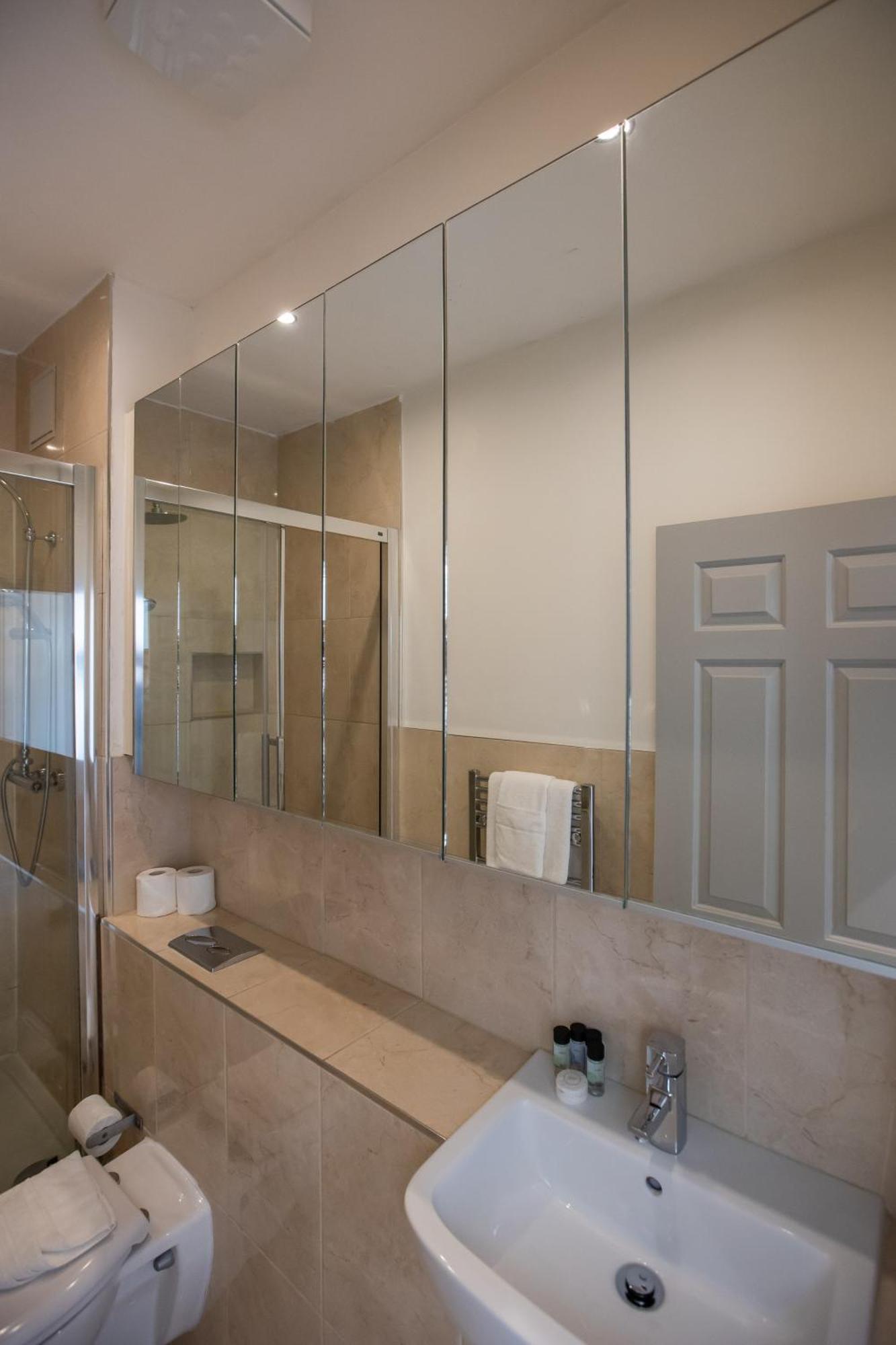 Temple Bar Essex Apartments Dublin Ngoại thất bức ảnh