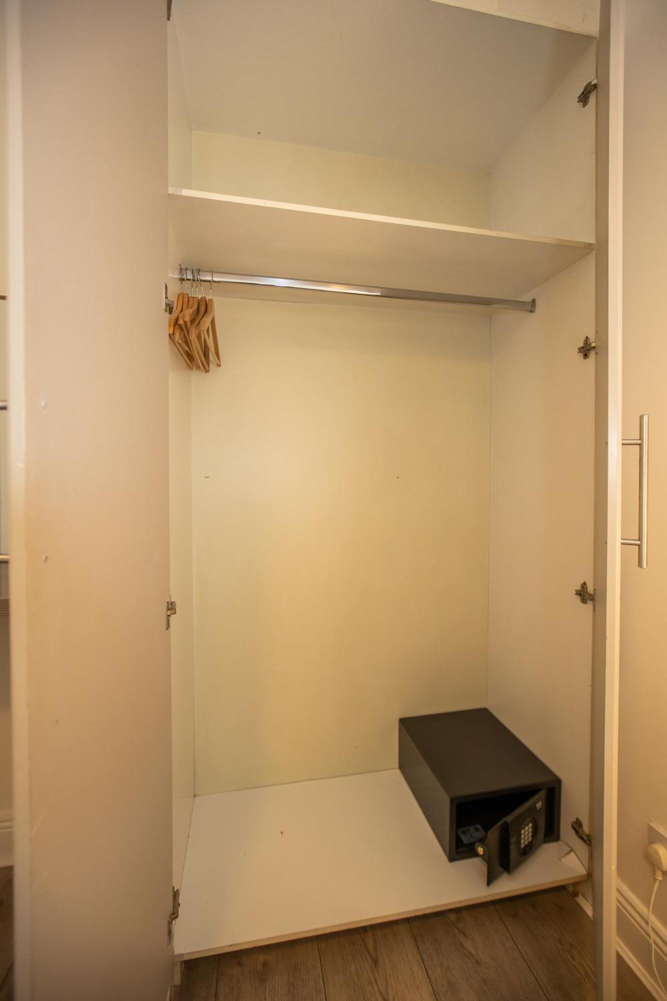 Temple Bar Essex Apartments Dublin Ngoại thất bức ảnh